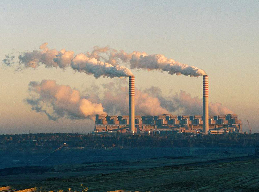 De energiecentrale in het Poolse Belchatow ©Peter Stefek/Wikimedia