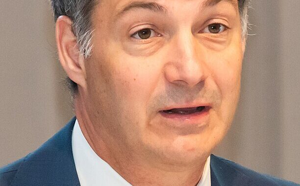 Demissionair premier Alexander De Croo. Bron foto: Europese Commissie via Wikimedia Commons